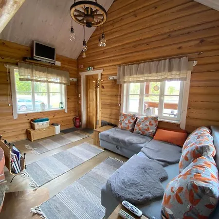 Holiday home Jaerveoru